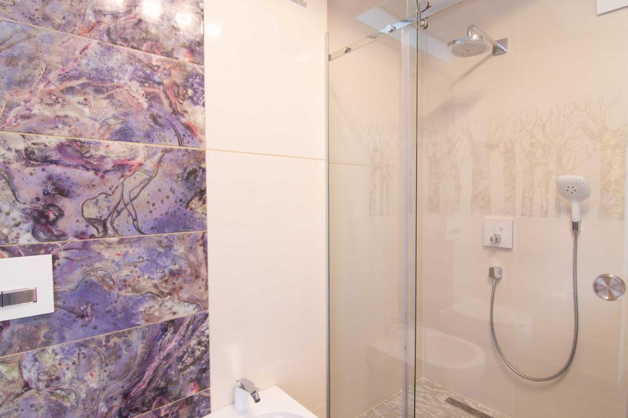 Apartman Paola Vrh  外观 照片