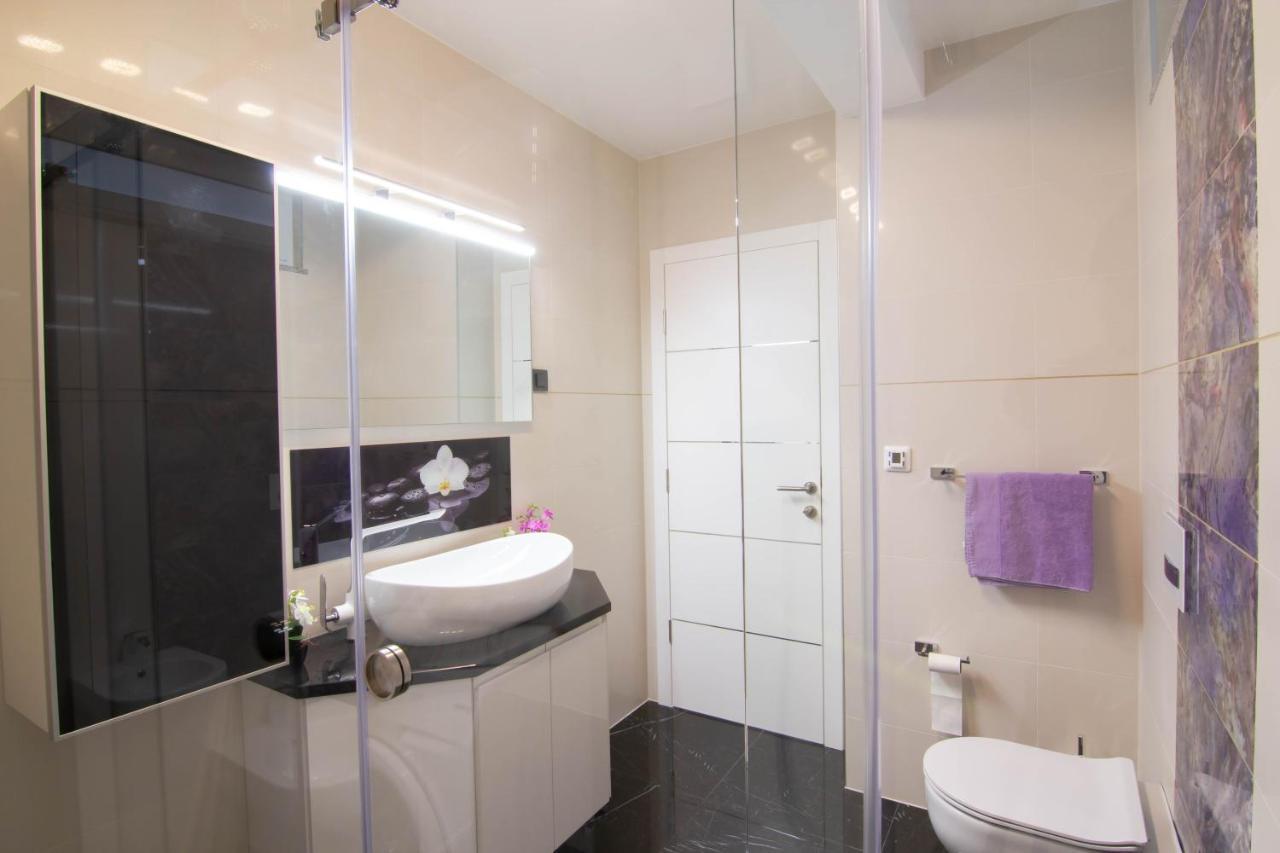 Apartman Paola Vrh  外观 照片